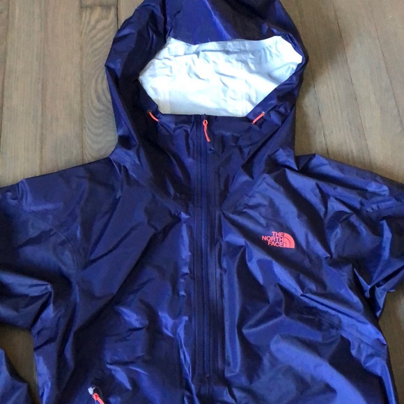 North Face NWT lightweight pullover jacket🔥🧗‍♀️🎉🍂 - Picture 3 of 15